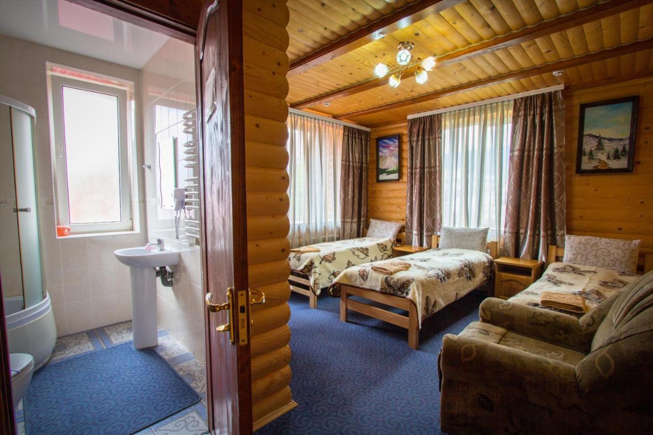 У Мар'Яни І Назара Hotel Yaremche Exterior photo