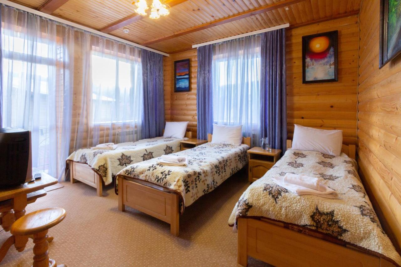 У Мар'Яни І Назара Hotel Yaremche Exterior photo