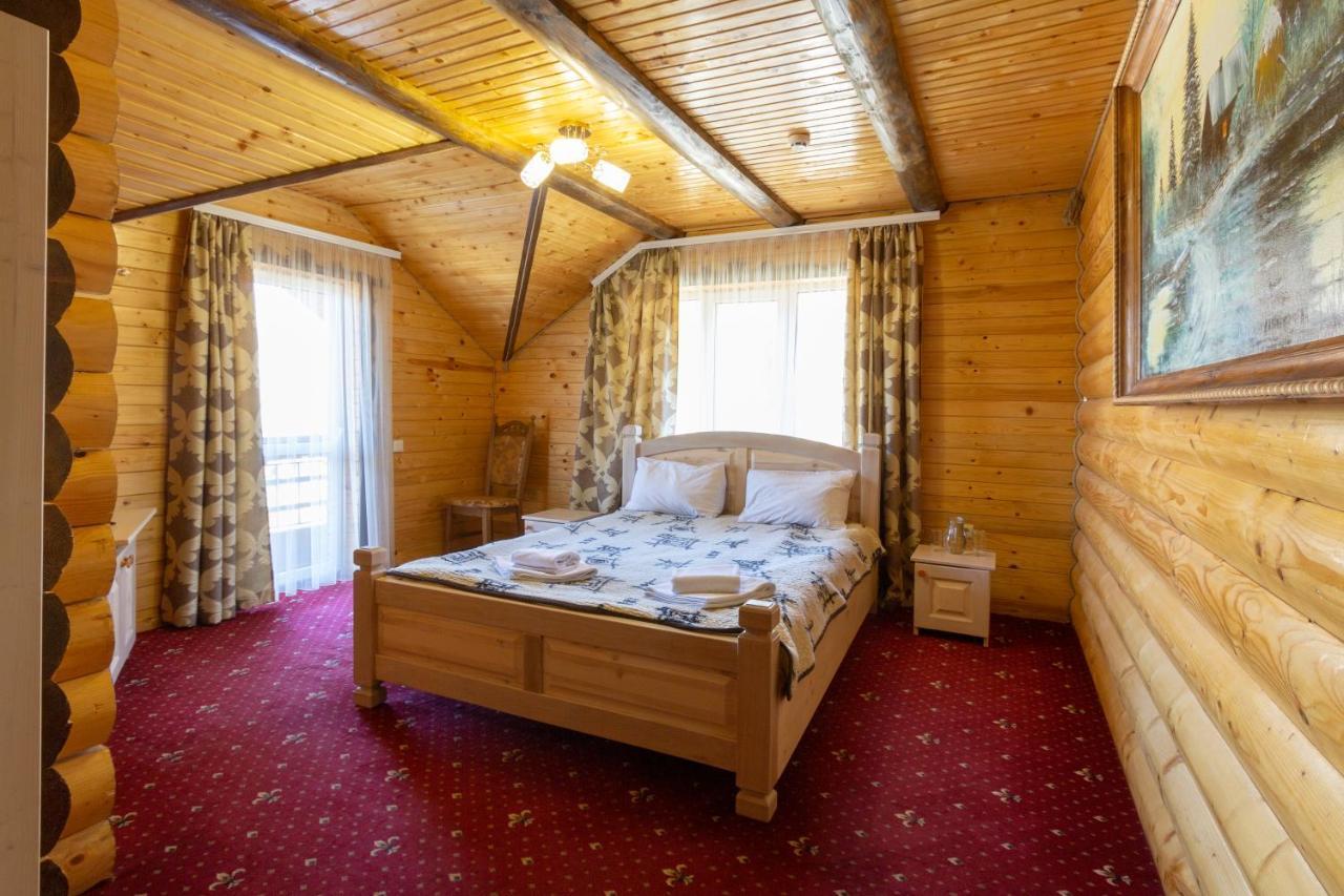 У Мар'Яни І Назара Hotel Yaremche Exterior photo